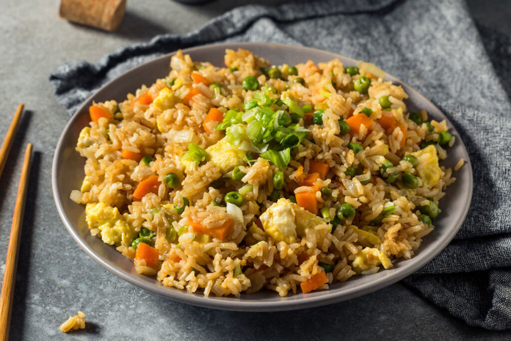 Жареный рис «Тридевятое»